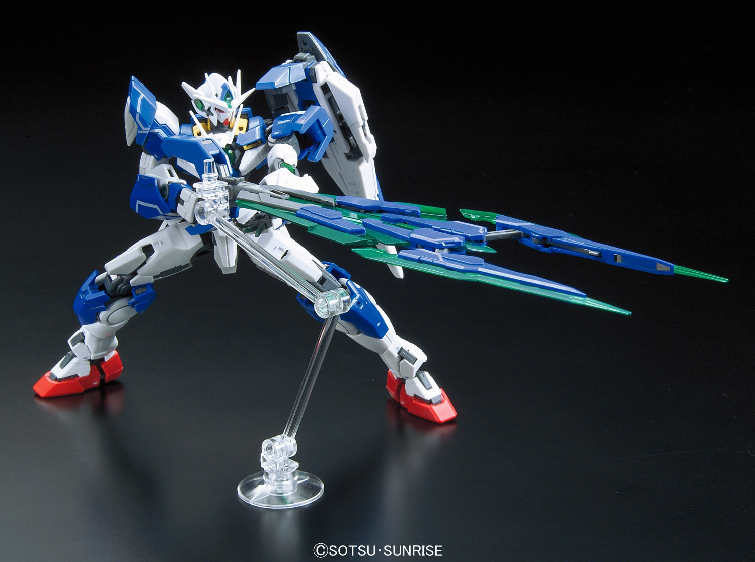 RG GUNDAM - 1/144 - OO QAN(T)