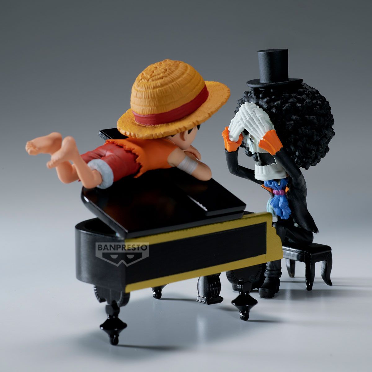 ONE PIECE - WORLD COLLECTABLE FIGURE LOG STORIES - MONKEY D. LUFFY & BROOK