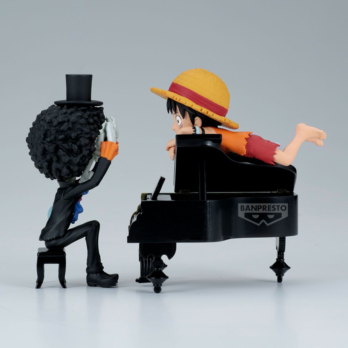 ONE PIECE - WORLD COLLECTABLE FIGURE LOG STORIES - MONKEY D. LUFFY & BROOK