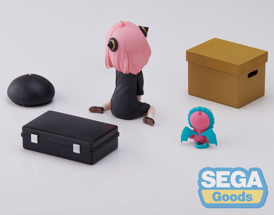 Spy x Family Luminasta Anya Forger (Pretend Play Ver.) Figure