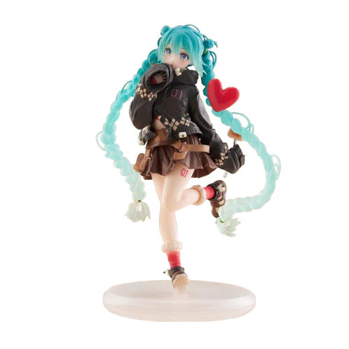 Hatsune Miku Fashion Figure (Outdoor Version)