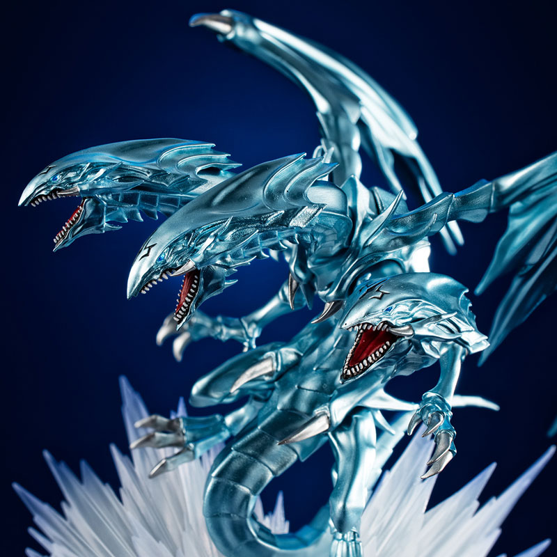 YU-GI-OH! - MONSTERS CHRONICLE DUEL MONSTERS - BLUE EYES ULTIMATE DRAGON