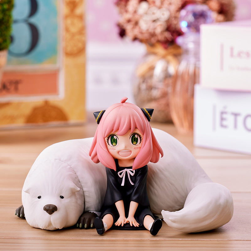 PM Perching Figure Anya Forger & Bond