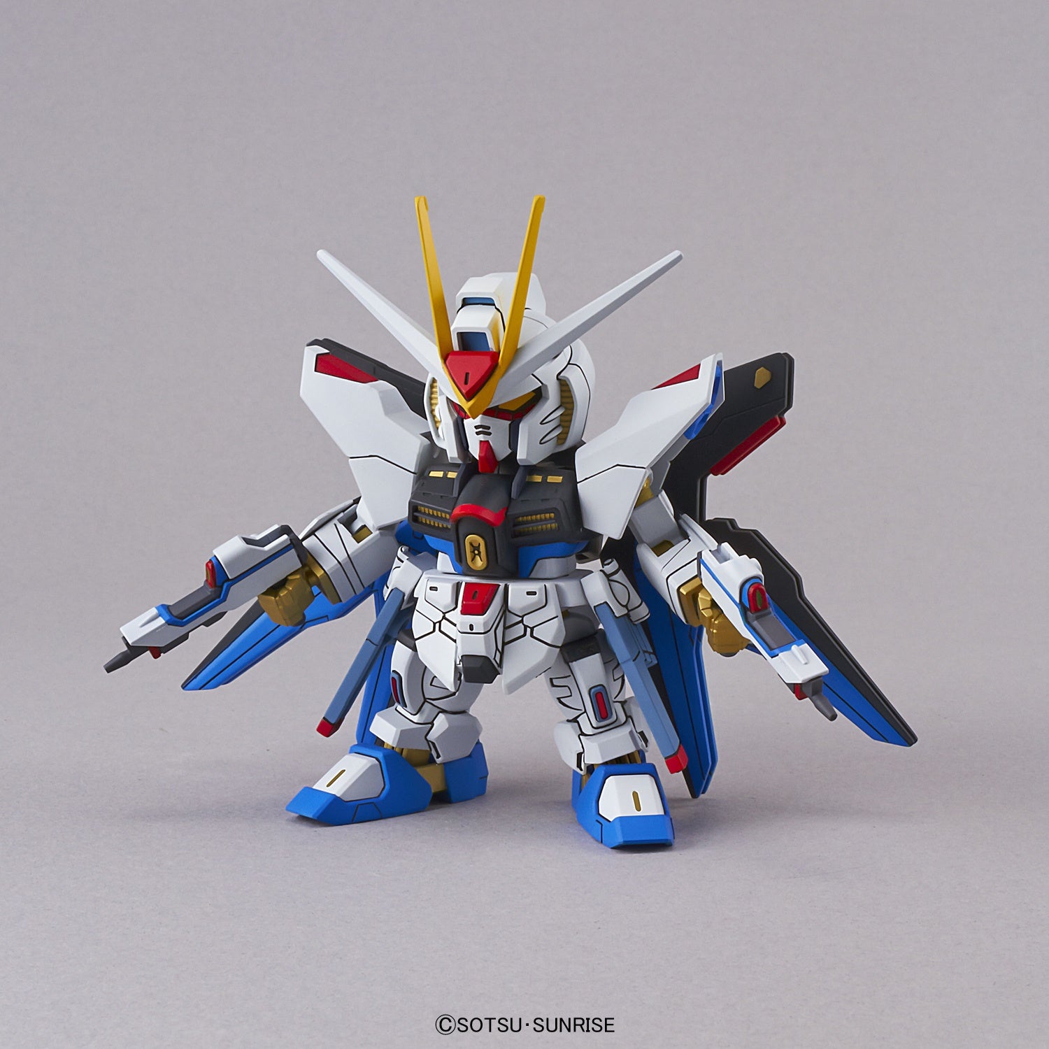 SD GUNDAM - EX-STANDARD - STRIKE FREEDOM GUNDAM
