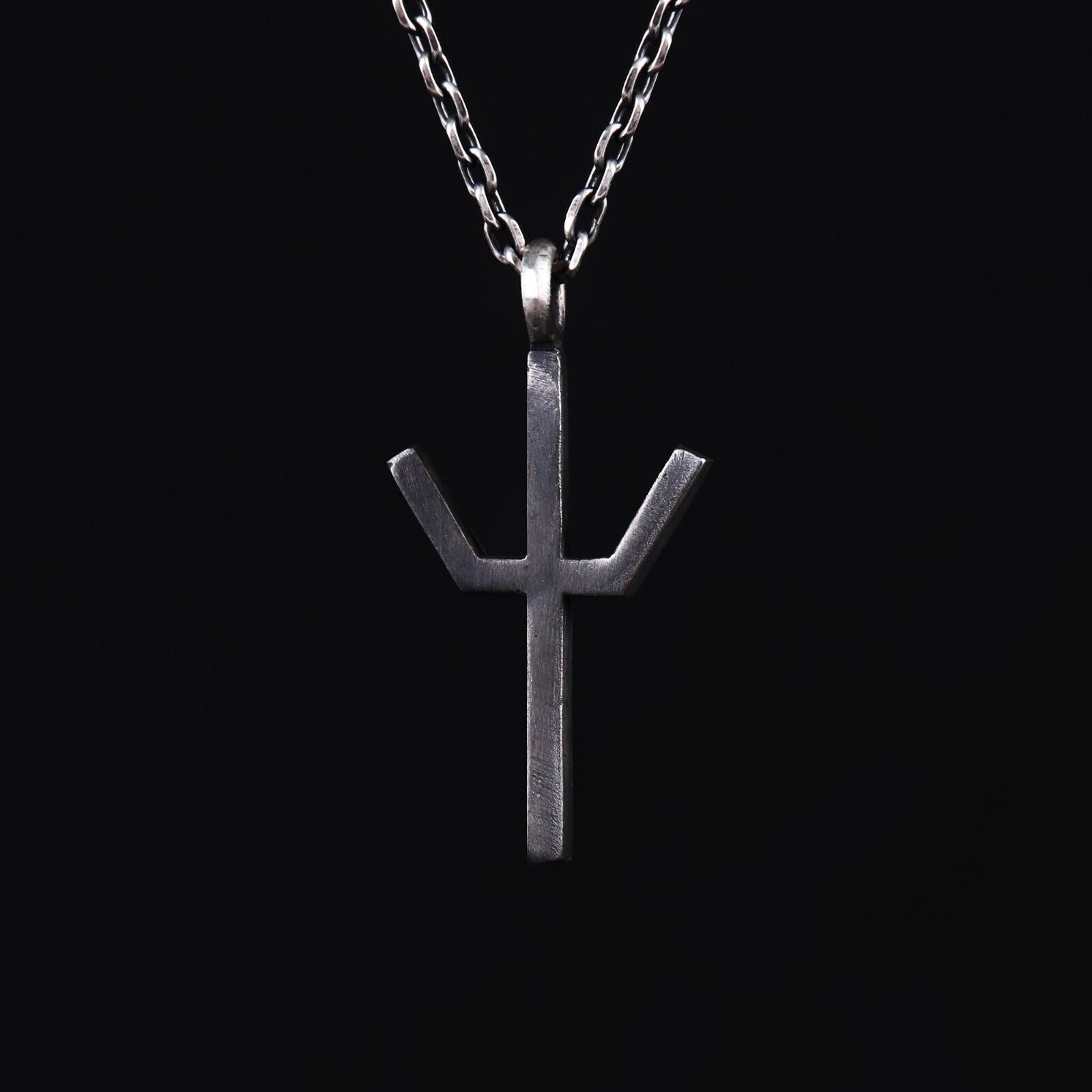Claymore Necklace Asst - (Second-hand)