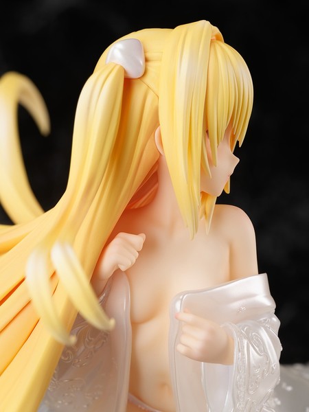 To LOVE ru DARKNESS - Golden Darkness Shiromuku Ver. 1/7 Scale Figure