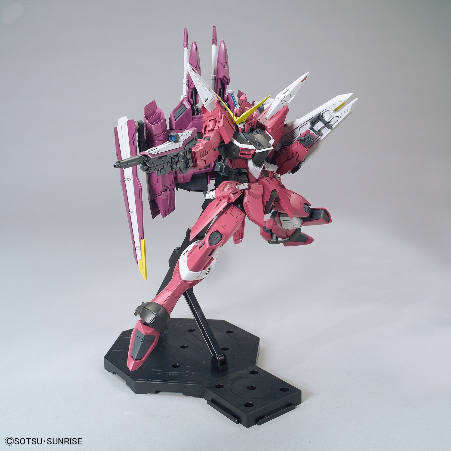 MG GUNDAM - 1/100 - JUSTICE GUNDAM
