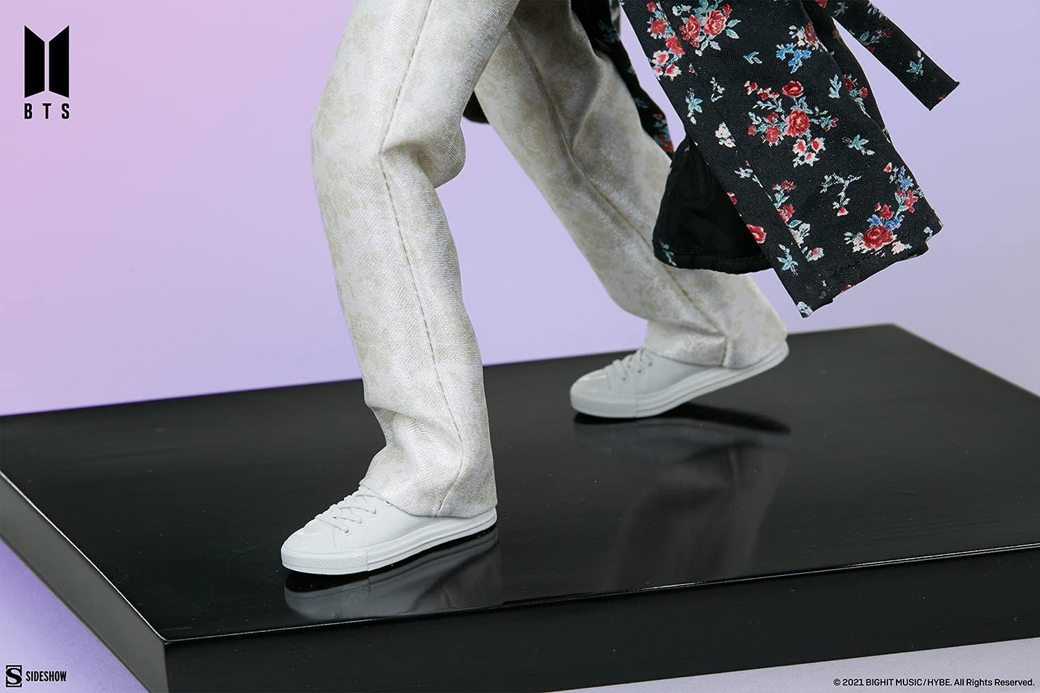 EX-DISPLAY - BTS - V Deluxe Statue