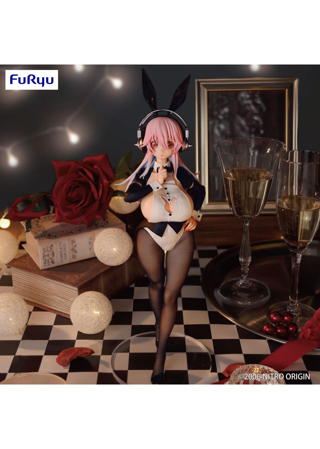 Super Sonico: Bicute Bunnies Figure - Tailcoat Ver.