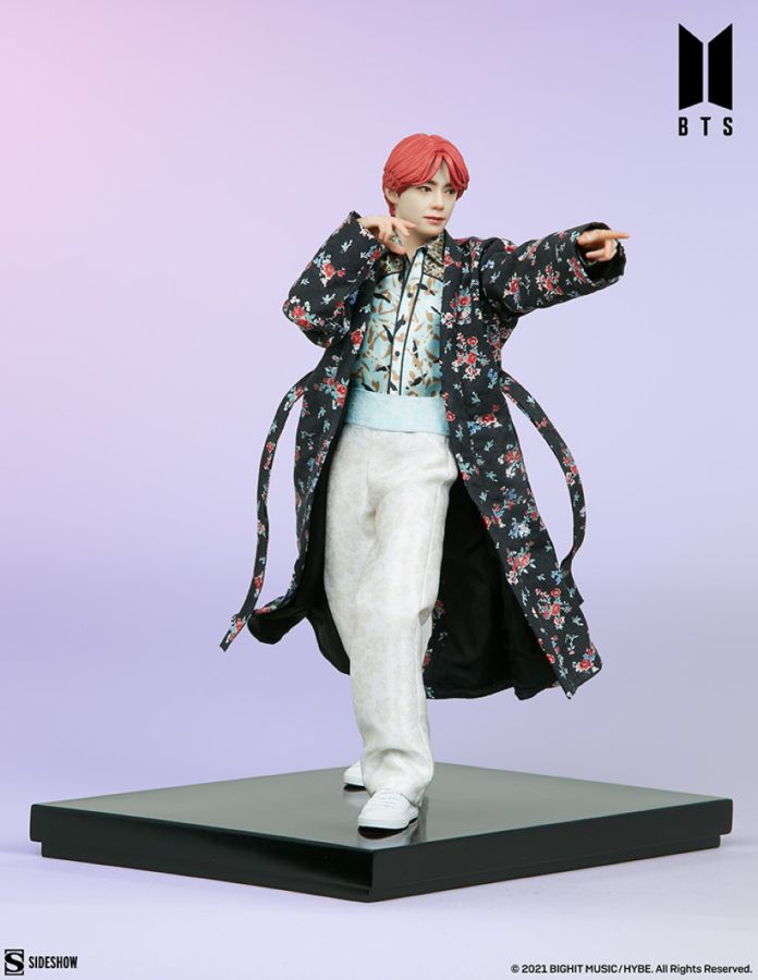 EX-DISPLAY - BTS - V Deluxe Statue