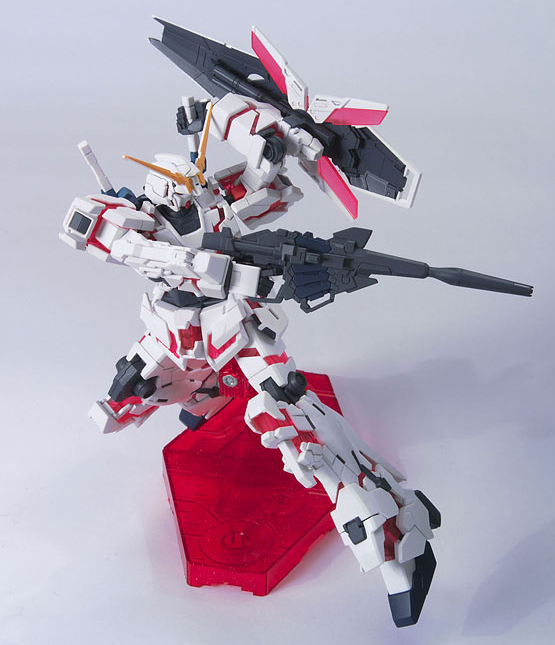 GUNDAM - HOBBY KIT 1/144 HGUC - RX-0 UNICORN GUNDAM (DESTROY MODE)