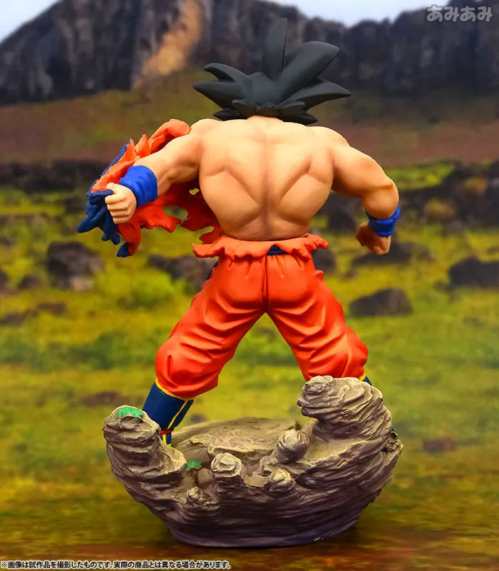 DRAGON BALL - SUPER CAPSULE MEMORIAL 01 - SON GOKU FIGURE (RARE)